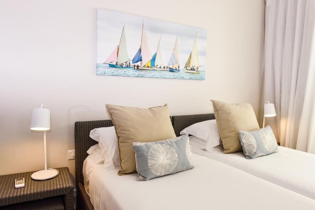 Esplanade By Horizon Holidays Tamarin Exterior photo