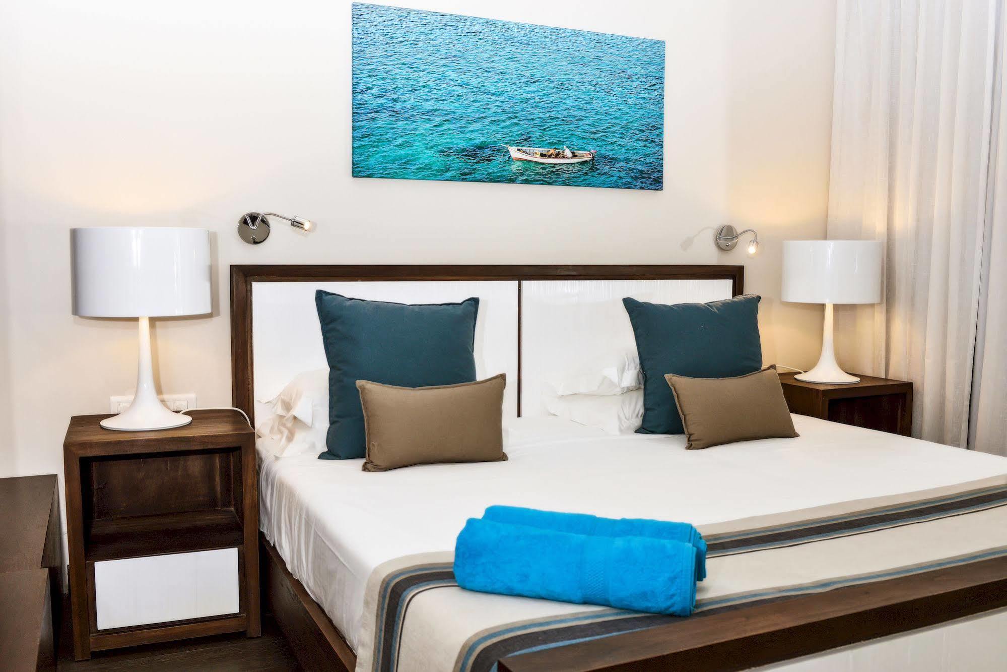 Esplanade By Horizon Holidays Tamarin Exterior photo